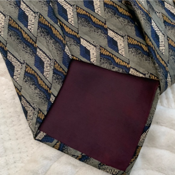 Italian Silk Geometric Patterned Tie - Green and Blue - Picture 9 of 11